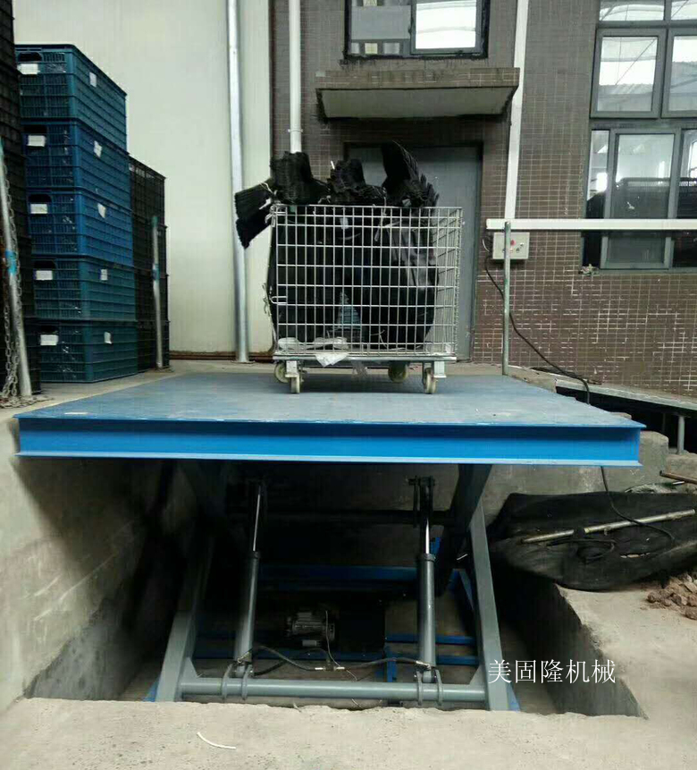包头固定式升降货梯厂家